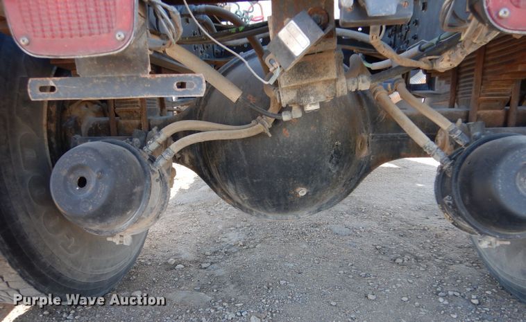 image for item DL3522 1996 Freightliner FL70  semi truck