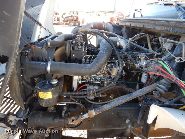 image for item DL3522 1996 Freightliner FL70  semi truck