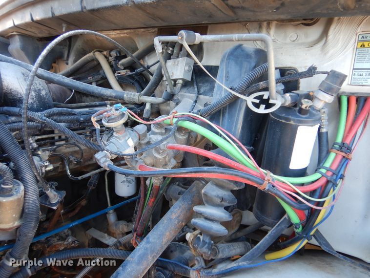 image for item DL3522 1996 Freightliner FL70  semi truck