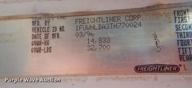 image for item DL3522 1996 Freightliner FL70  semi truck