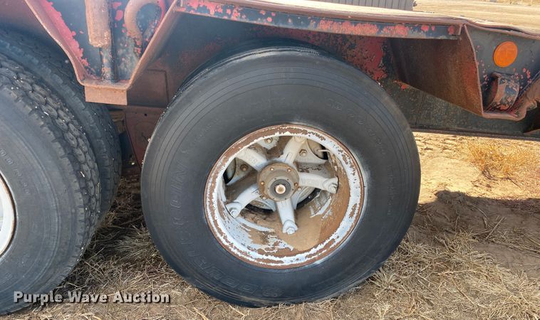 image for item DL6227 1981 Aztec  oilfield trailer