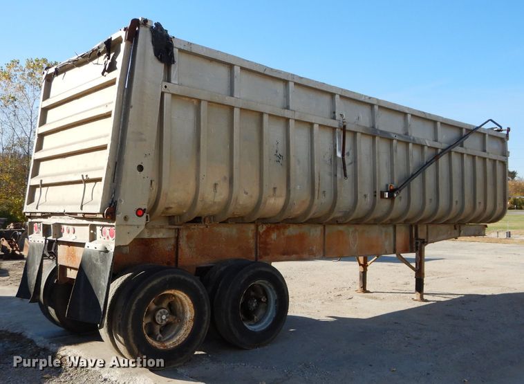image for item DM0703 1979 Fruehauf  end dump trailer