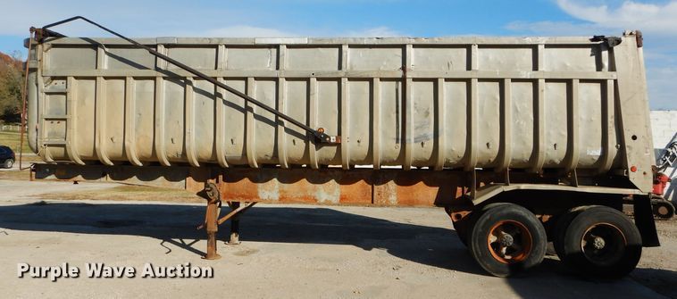 image for item DM0703 1979 Fruehauf  end dump trailer