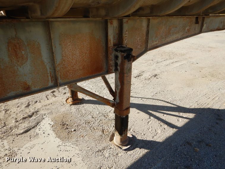 image for item DM0703 1979 Fruehauf  end dump trailer