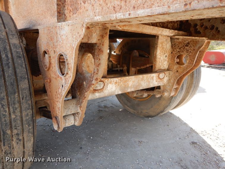 image for item DM0703 1979 Fruehauf  end dump trailer