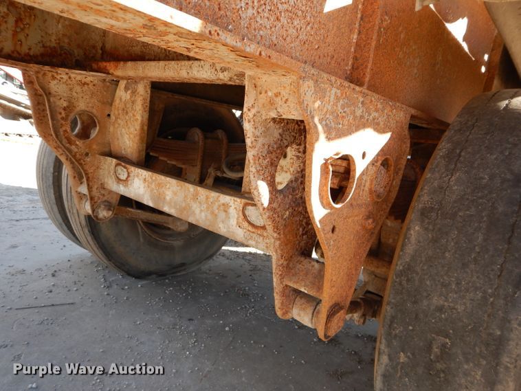 image for item DM0703 1979 Fruehauf  end dump trailer
