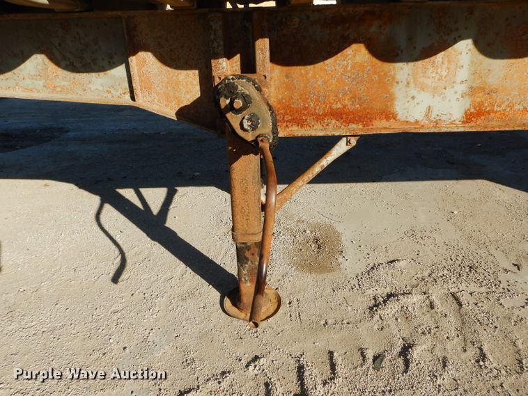 image for item DM0703 1979 Fruehauf  end dump trailer