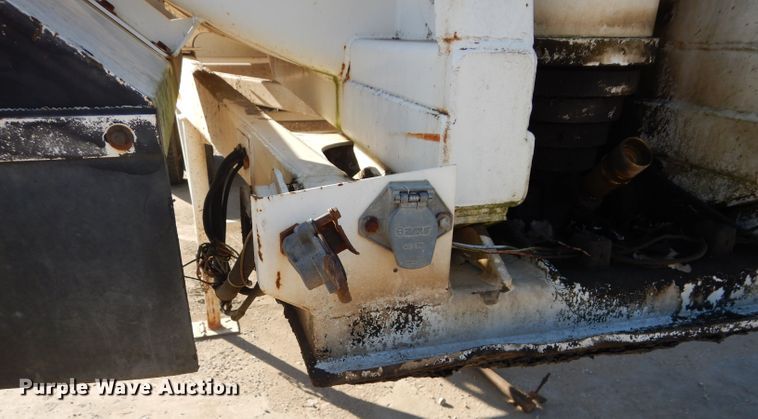 image for item DM0704 1998 Ranco ED24-26QF  end dump trailer