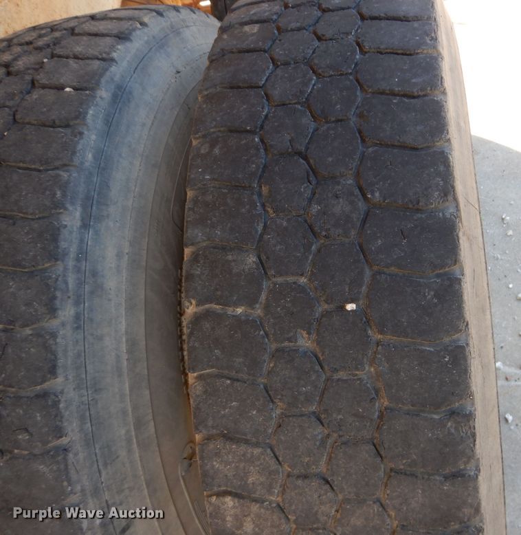 image for item DM0704 1998 Ranco ED24-26QF  end dump trailer