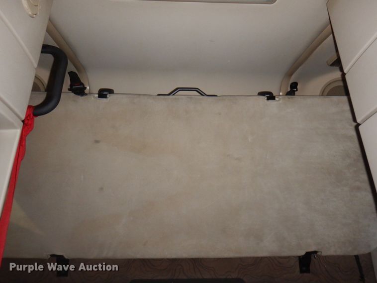 image for item DM5331 2013 Volvo VN  semi truck