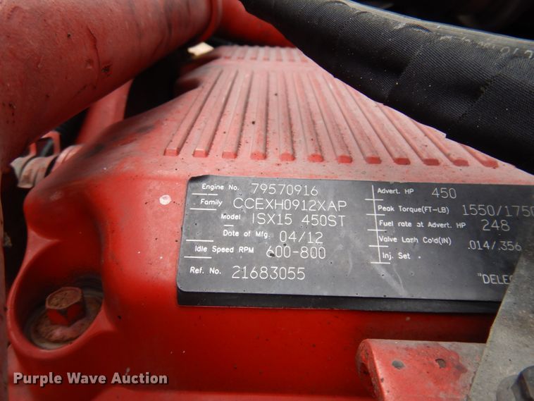 image for item DM5331 2013 Volvo VN  semi truck