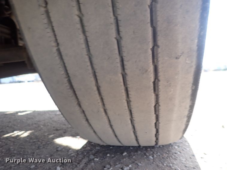 image for item DN2409 2014 Peterbilt 384  semi truck