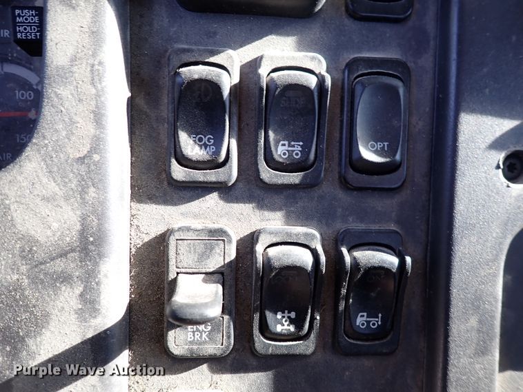 image for item DN2417 2015 Freightliner M2 112  semi truck