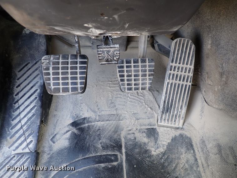 image for item DN2417 2015 Freightliner M2 112  semi truck