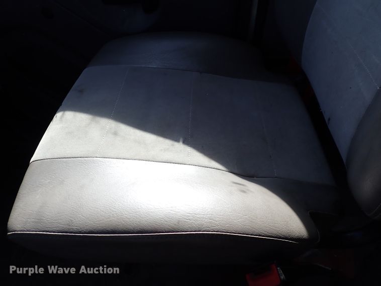 image for item DN2417 2015 Freightliner M2 112  semi truck