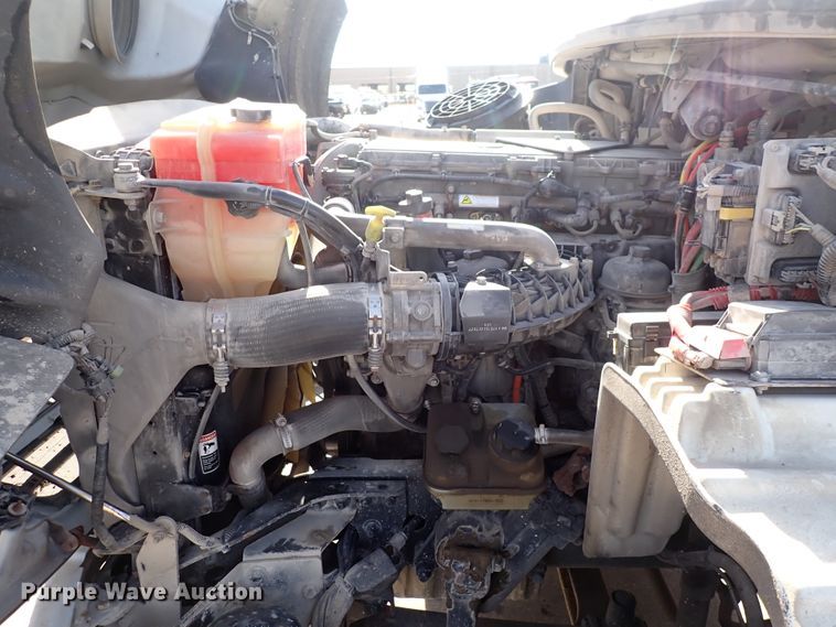 image for item DN2417 2015 Freightliner M2 112  semi truck