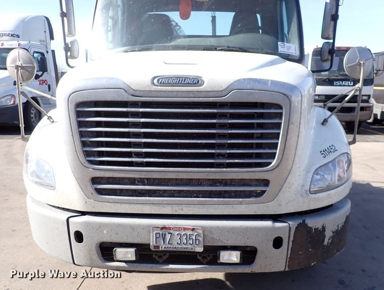 image for item DN2417 2015 Freightliner M2 112  semi truck