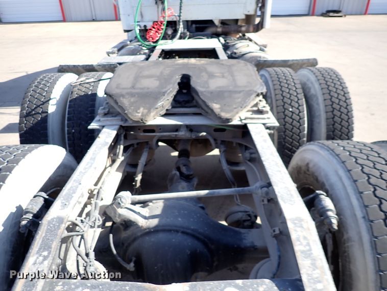 image for item DN2417 2015 Freightliner M2 112  semi truck