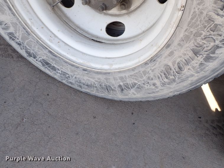 image for item DN2417 2015 Freightliner M2 112  semi truck