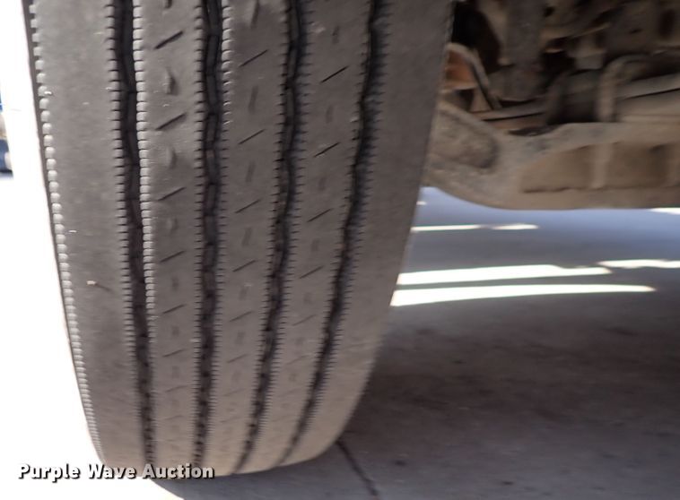 image for item DN2417 2015 Freightliner M2 112  semi truck