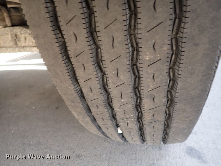 image for item DN2417 2015 Freightliner M2 112  semi truck