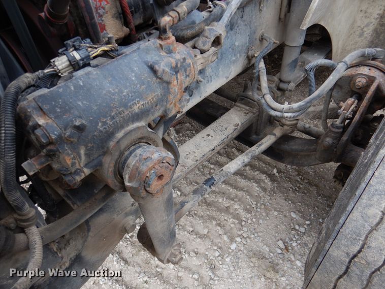 image for item DN2539 2004 International 9400  semi truck