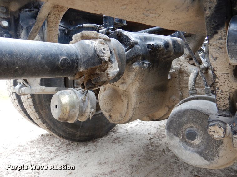 image for item DN2540 1998 International 9100  semi truck