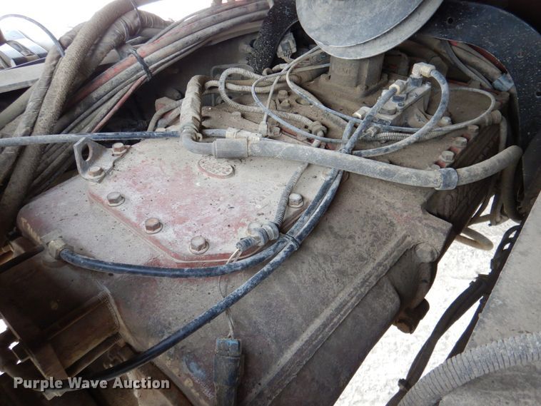 image for item DN2541 2012 Mack CHU613  semi truck