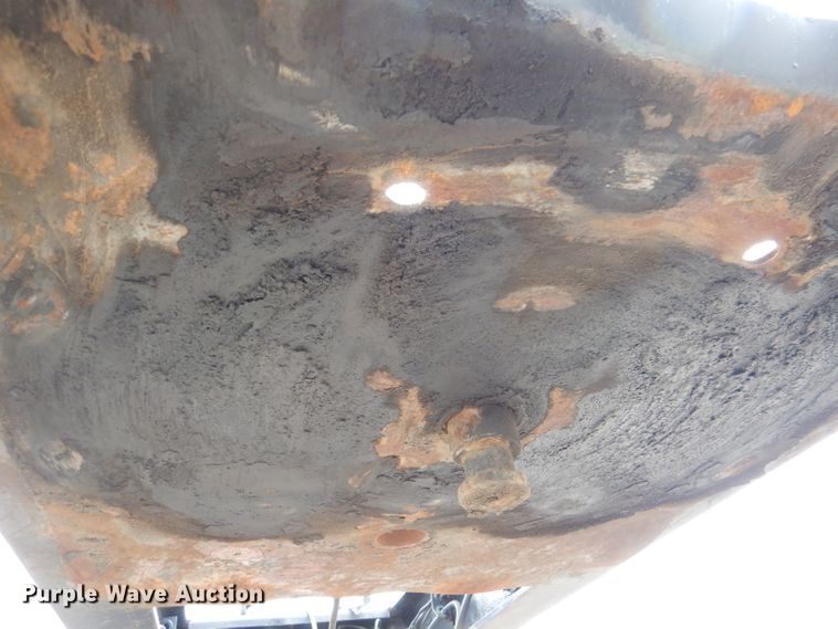 image for item DN5341 1989 Trail King TS100HG-572  lowboy equipment trailer