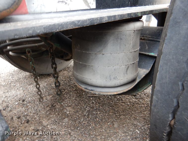 image for item DN5341 1989 Trail King TS100HG-572  lowboy equipment trailer