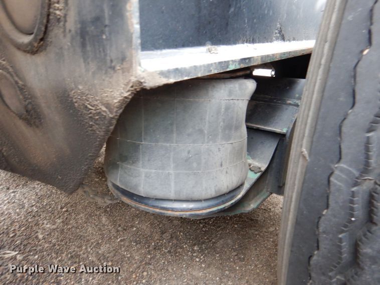 image for item DN5341 1989 Trail King TS100HG-572  lowboy equipment trailer