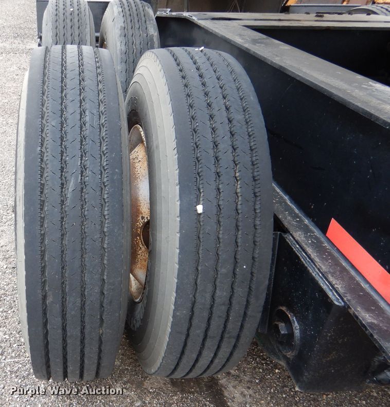 image for item DN5341 1989 Trail King TS100HG-572  lowboy equipment trailer