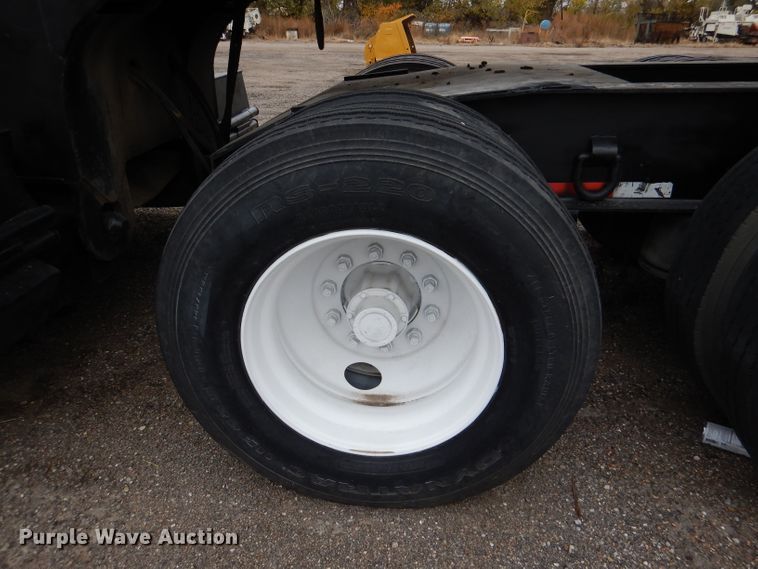 image for item DN5341 1989 Trail King TS100HG-572  lowboy equipment trailer