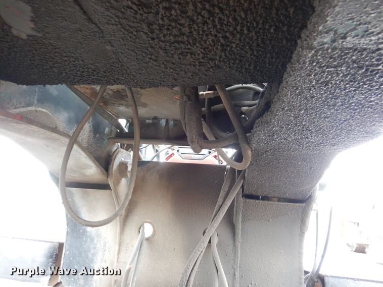 image for item DN5341 1989 Trail King TS100HG-572  lowboy equipment trailer