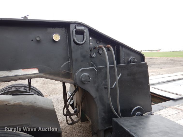 image for item DN5341 1989 Trail King TS100HG-572  lowboy equipment trailer