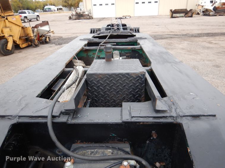 image for item DN5341 1989 Trail King TS100HG-572  lowboy equipment trailer