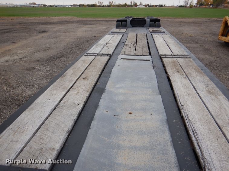 image for item DN5341 1989 Trail King TS100HG-572  lowboy equipment trailer