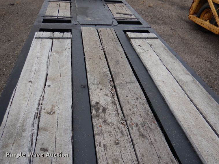 image for item DN5341 1989 Trail King TS100HG-572  lowboy equipment trailer