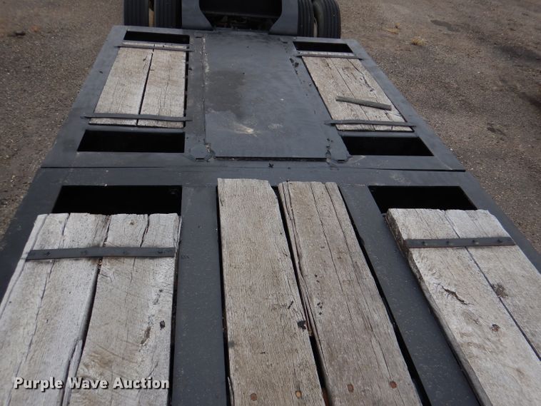image for item DN5341 1989 Trail King TS100HG-572  lowboy equipment trailer