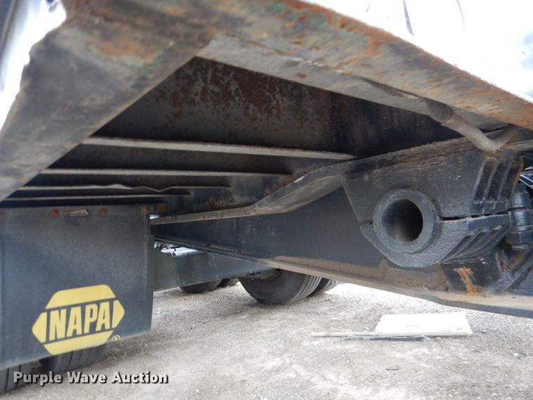 image for item DN5341 1989 Trail King TS100HG-572  lowboy equipment trailer