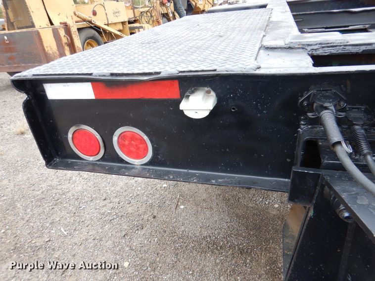 image for item DN5341 1989 Trail King TS100HG-572  lowboy equipment trailer