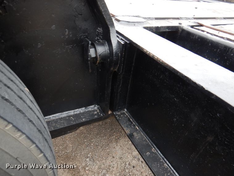 image for item DN5341 1989 Trail King TS100HG-572  lowboy equipment trailer