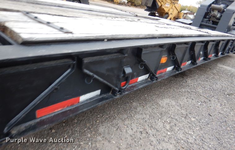 image for item DN5341 1989 Trail King TS100HG-572  lowboy equipment trailer