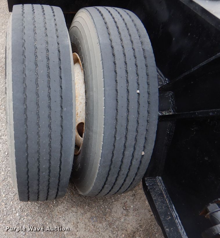 image for item DN5341 1989 Trail King TS100HG-572  lowboy equipment trailer