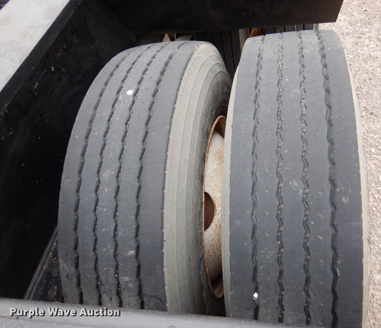 image for item DN5341 1989 Trail King TS100HG-572  lowboy equipment trailer