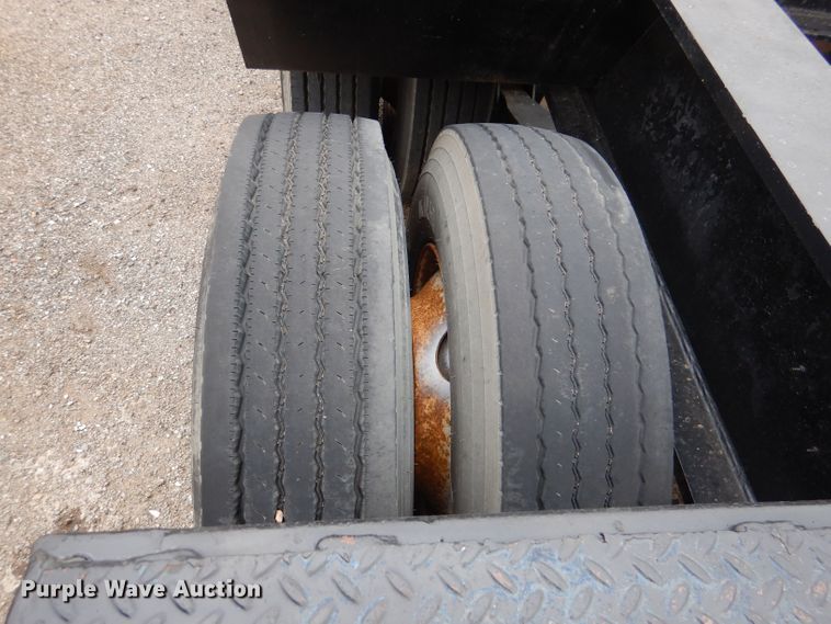 image for item DN5341 1989 Trail King TS100HG-572  lowboy equipment trailer