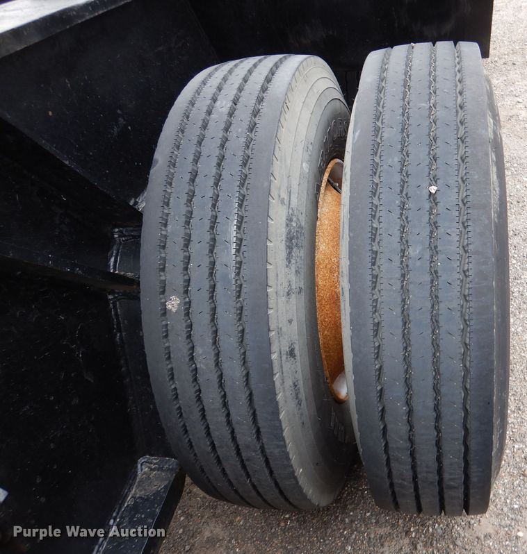 image for item DN5341 1989 Trail King TS100HG-572  lowboy equipment trailer