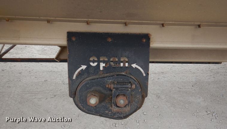 image for item DN5394 2014 Neville  grain trailer