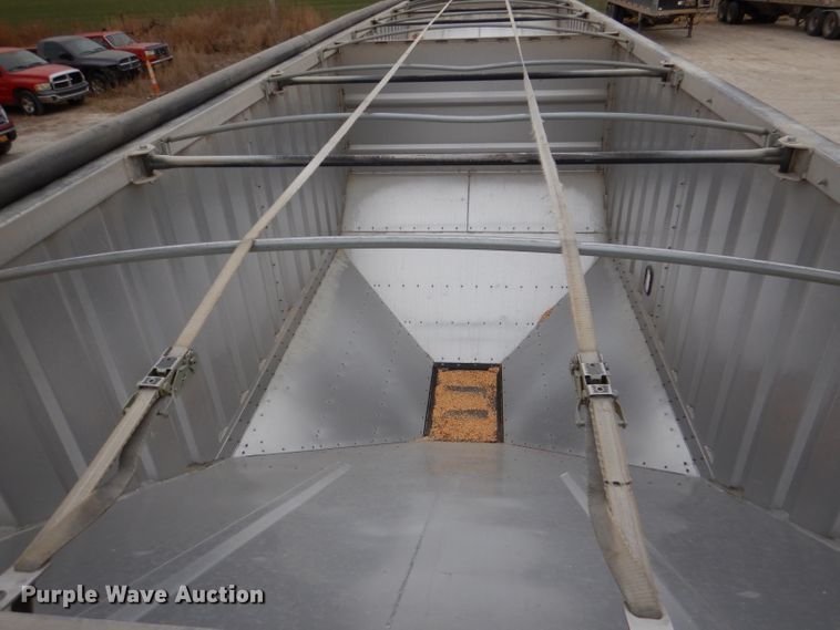 image for item DN5394 2014 Neville  grain trailer