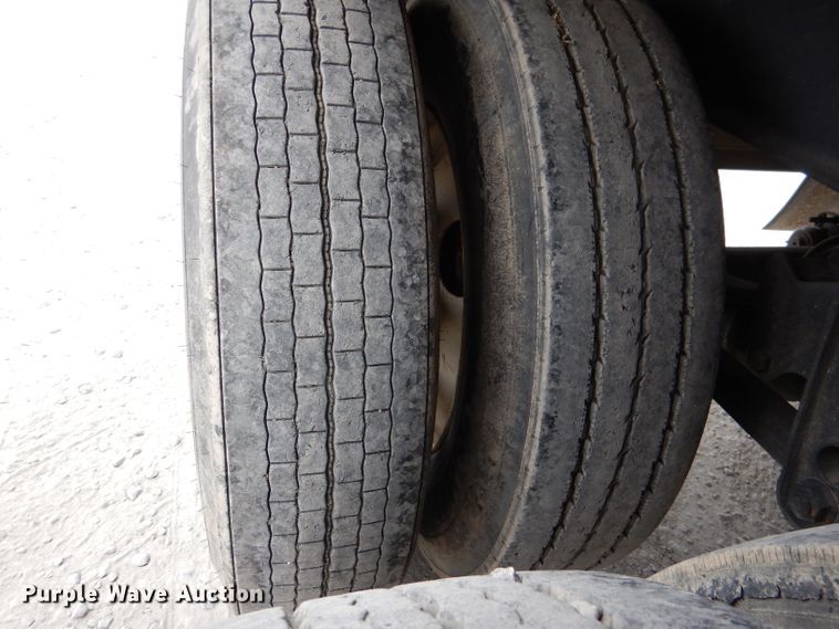 image for item DN5394 2014 Neville  grain trailer